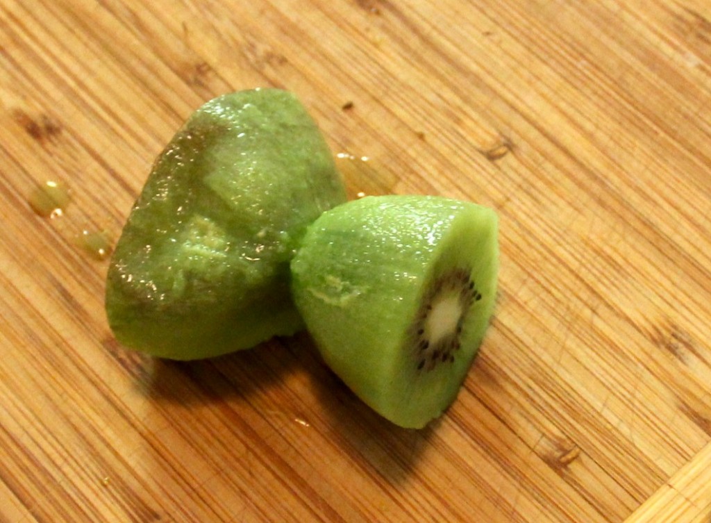 How To Peel A Kiwi Needles And Know How